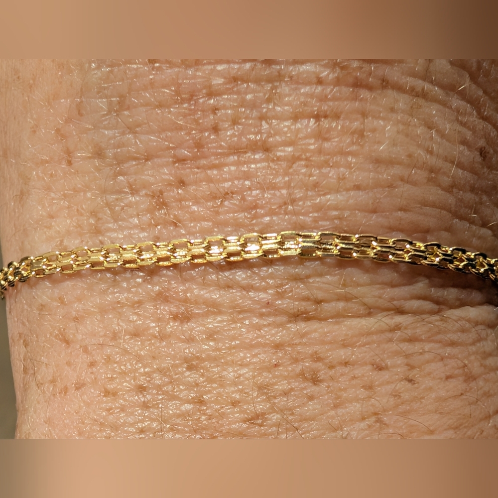 🛑**SOLD**10k Gold 2.3 Mm Bismarck Bracelet 7-in - NEW